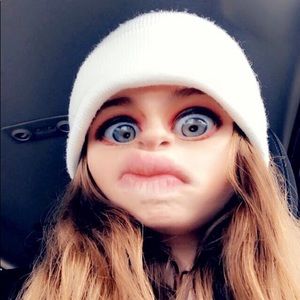 Meet your Posher, Lilly